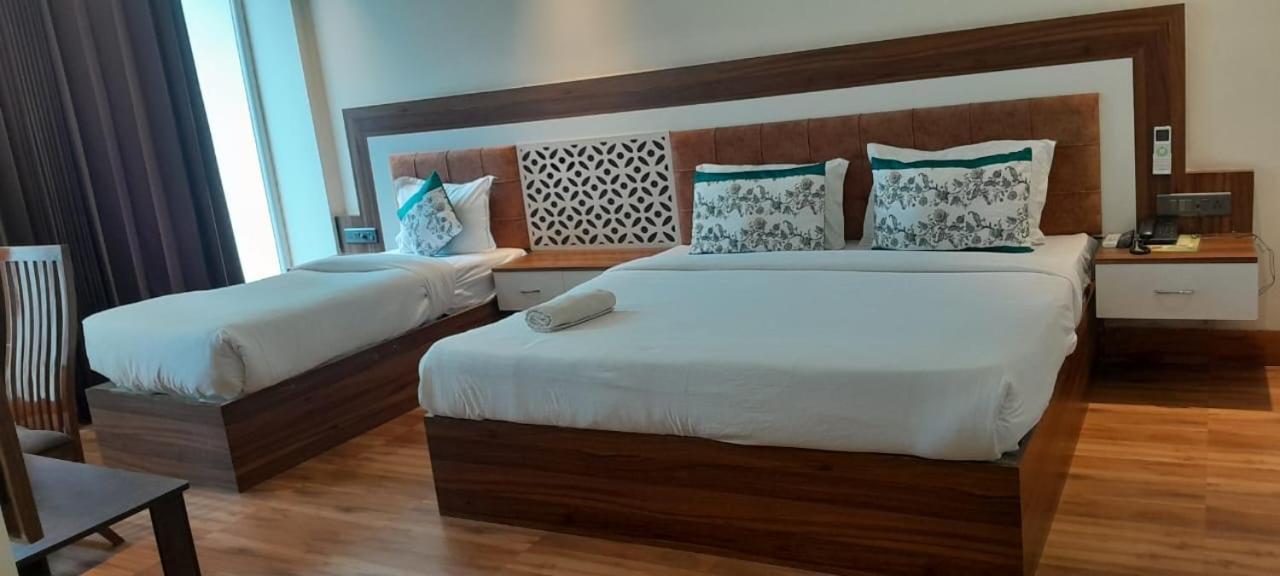 Hotel White House 350 Mtr From Golden Temple Амритсар Екстериор снимка